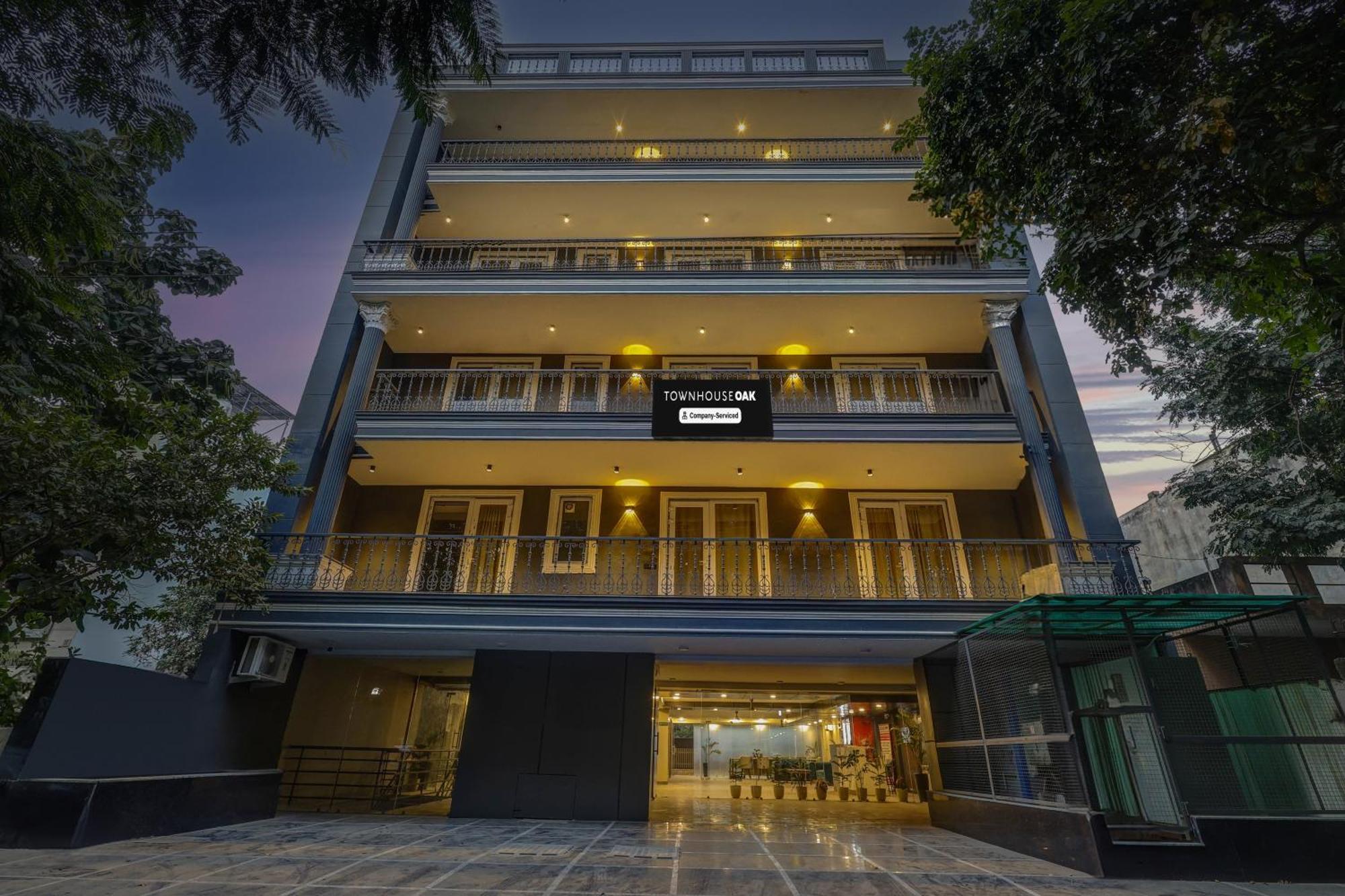 Hotel Super Townhouse Oak Udyog Vihar Gurgáon Exteriér fotografie