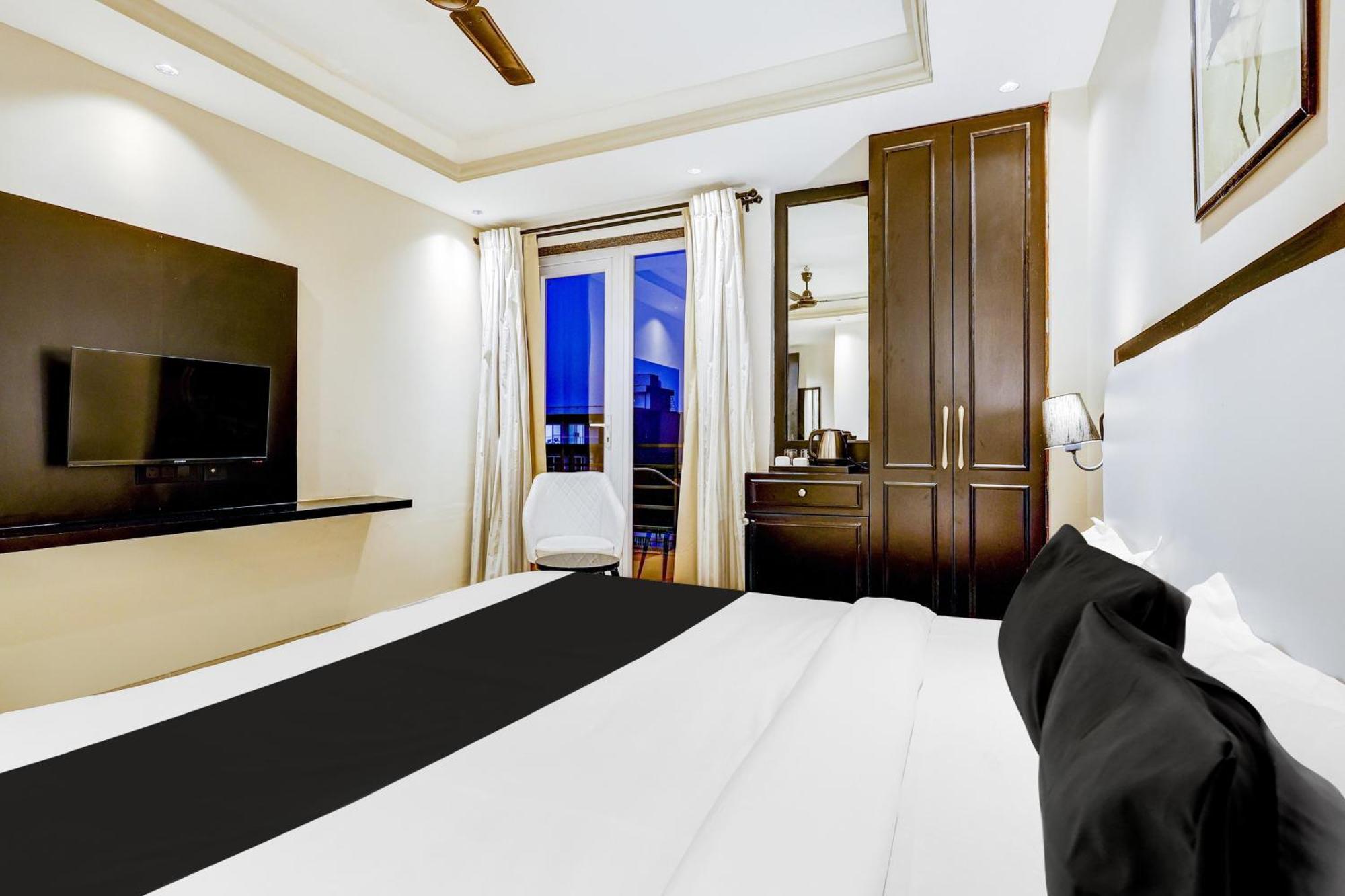 Hotel Super Townhouse Oak Udyog Vihar Gurgáon Exteriér fotografie