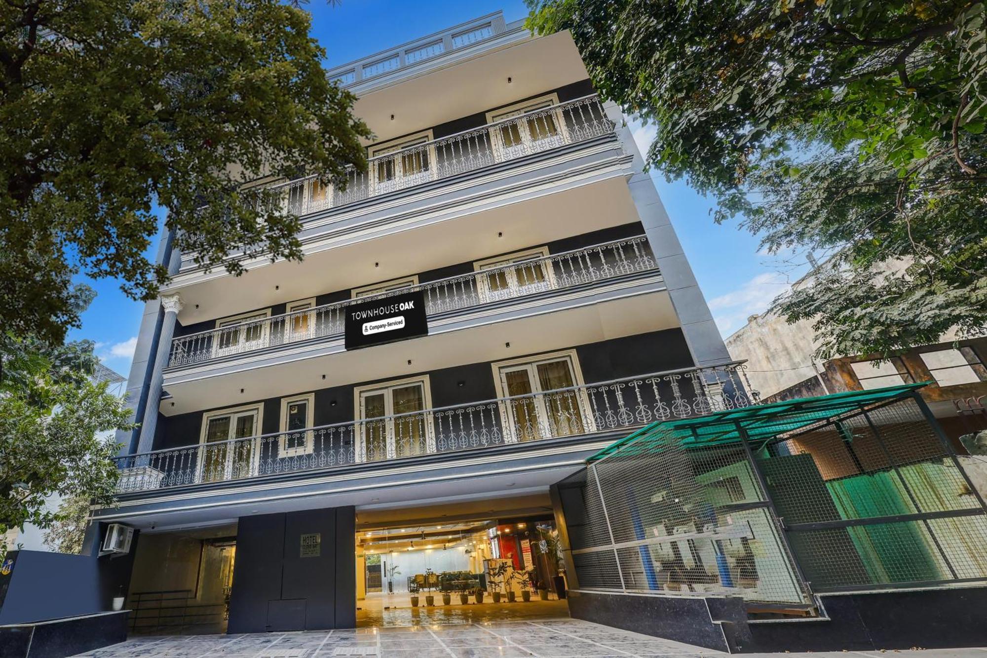 Hotel Super Townhouse Oak Udyog Vihar Gurgáon Exteriér fotografie