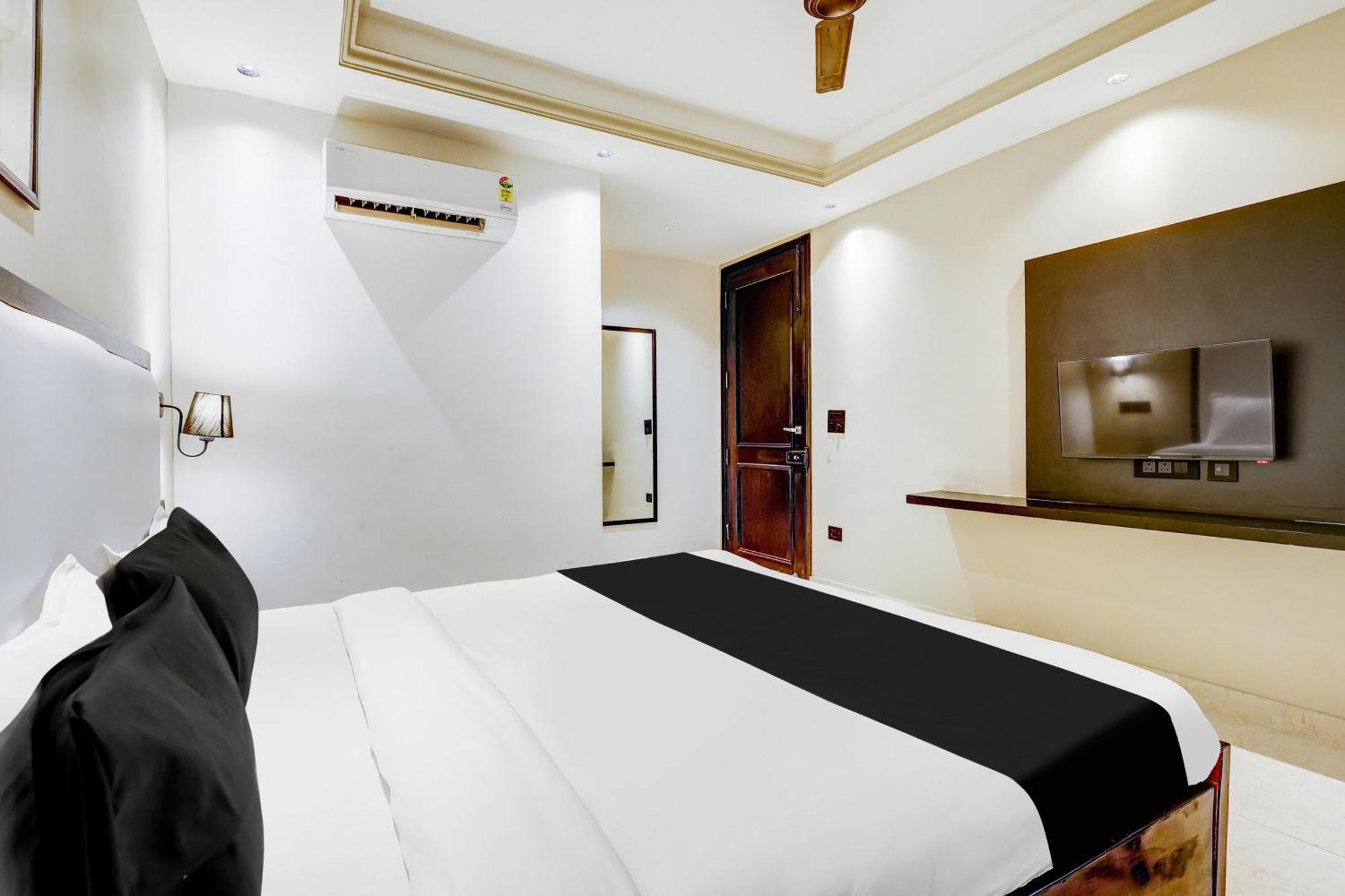 Hotel Super Townhouse Oak Udyog Vihar Gurgáon Exteriér fotografie