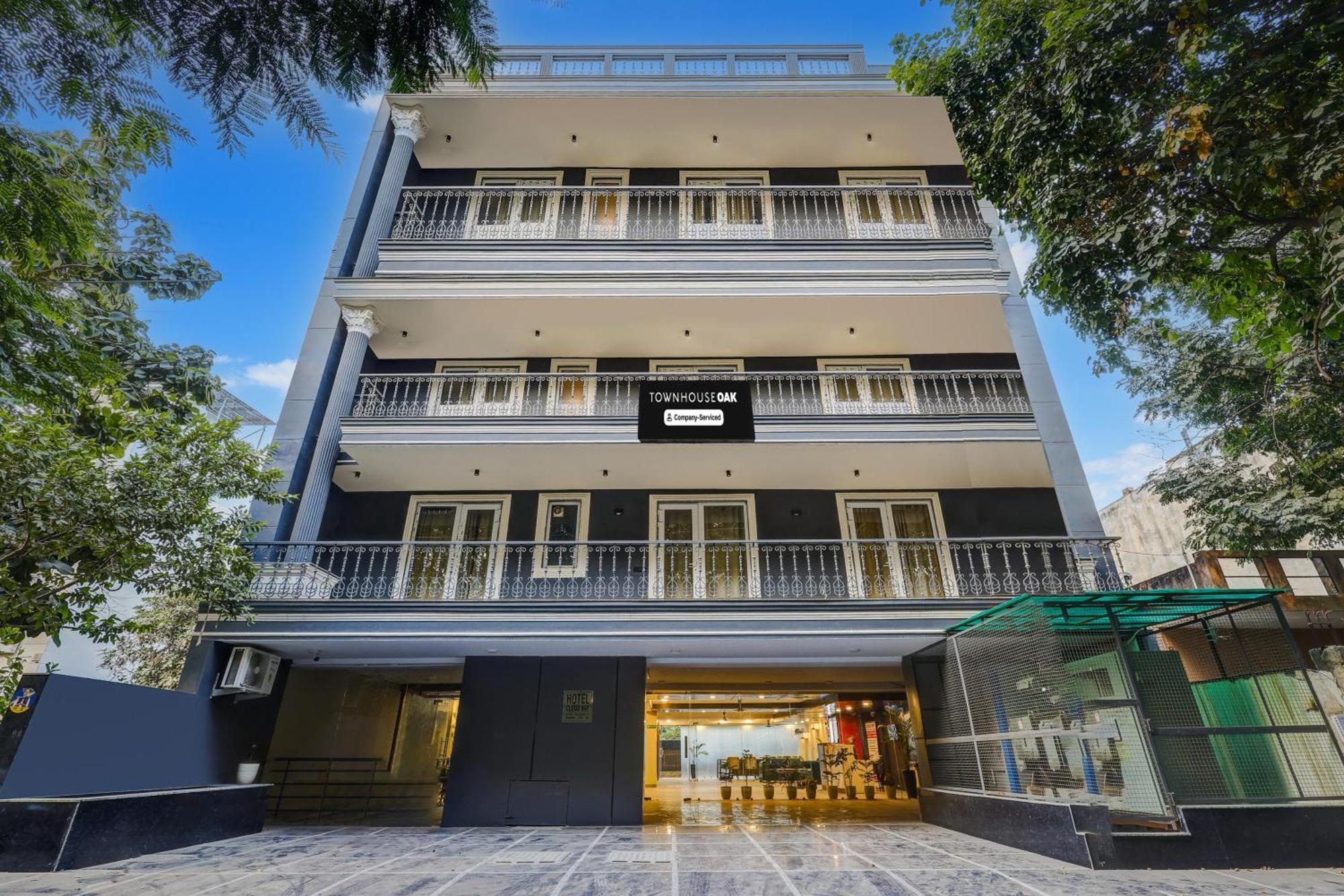 Hotel Super Townhouse Oak Udyog Vihar Gurgáon Exteriér fotografie