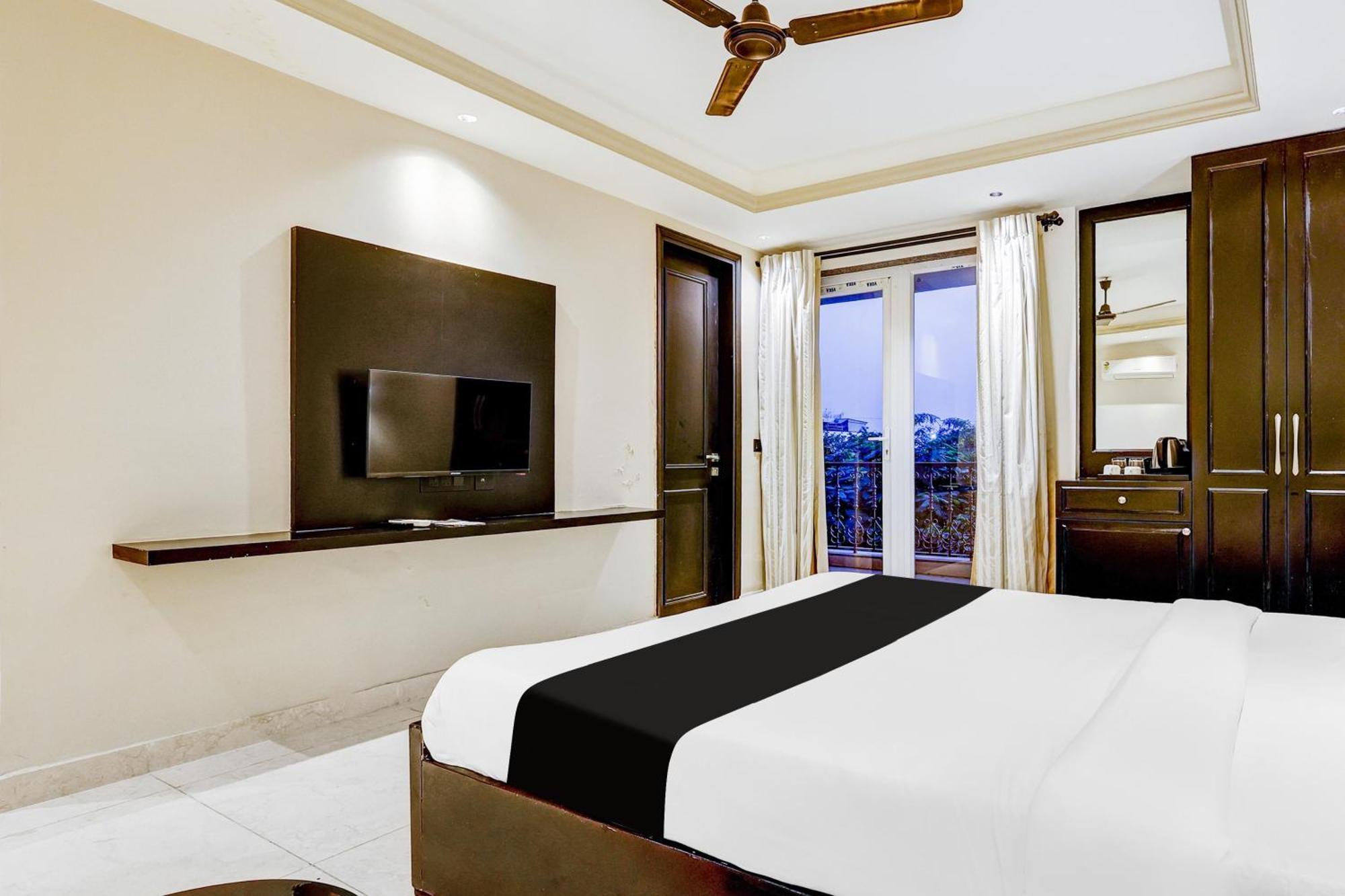 Hotel Super Townhouse Oak Udyog Vihar Gurgáon Exteriér fotografie
